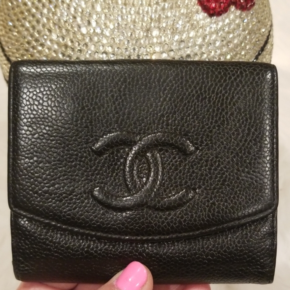 Chanel Black Caviar CC Wallet - Picture 8 of 8